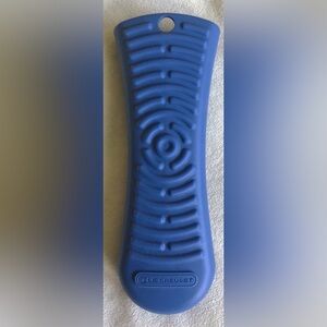 Le Creuset Blue Silicone Textured Handle Sleeve